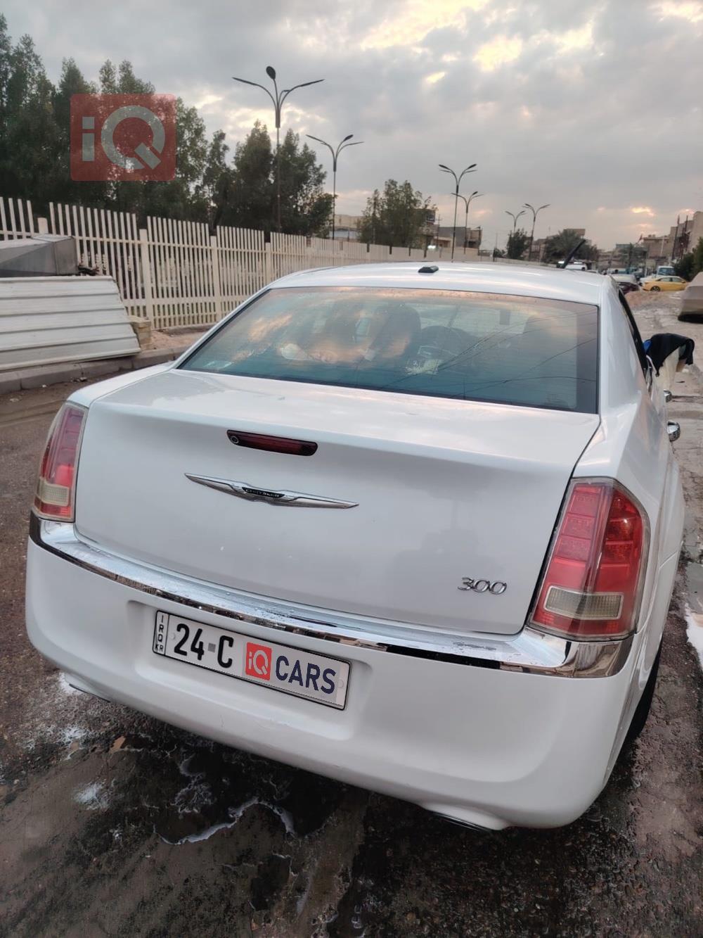 كرايسلر 300